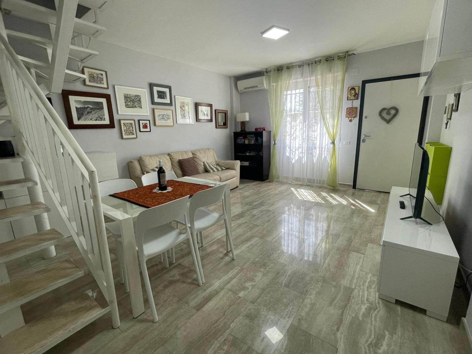 Intero Appartamento Con Giardino E Parcheggio Rome Bilik gambar